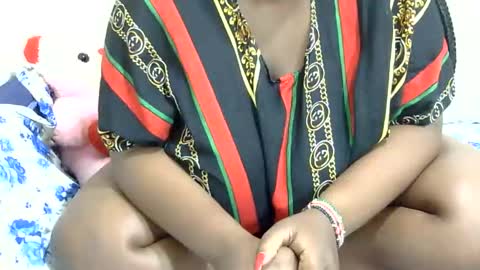 cutermilly online show from October 2025 07:25:02 PM