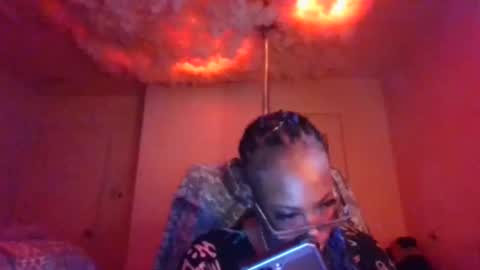 mary mack online show from February 2025 02:26:02 AM