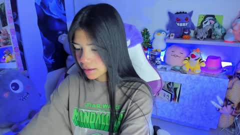  - independent model online show from December 2024 03:15:01 AM