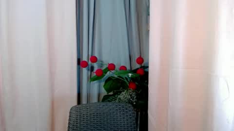 cute online show from February 2026 04:10:02 AM