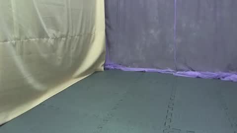 cutetinyasian143_ online show from October 2025 02:20:01 AM