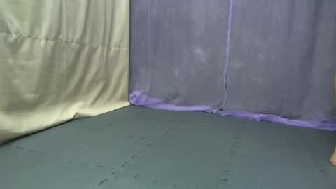 cutetinyasian143_ online show from October 2025 02:35:01 AM