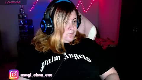 Usagi online show from November 2025 06:09:02 PM