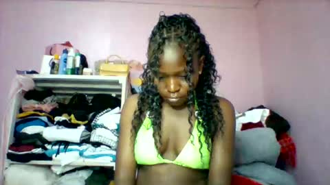 cutezola online show from September 2025 06:46:02 AM