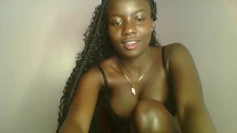 cutie_choco online show from October 2025 09:44:02 PM