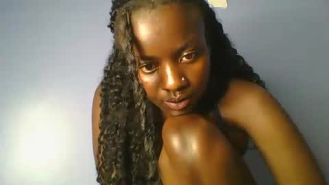 cutie_choco online show from April 2026 08:39:01 PM