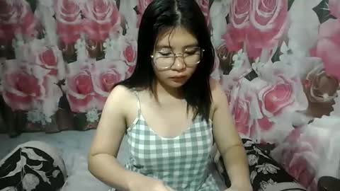 Snapshot of cutie_ethel chatting on May 2026 11:13:01 PM cutie_ethel online show from May 2026 11:13:01 PM