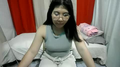 Snapshot of cutie_ethel chatting on May 2026 11:28:02 AM cutie_ethel online show from May 2026 11:28:02 AM