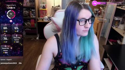 Snapshot of cutie_velvette chatting on December 2024 05:04:02 PM Cutie Velvette online show from December 2024 05:04:02 PM