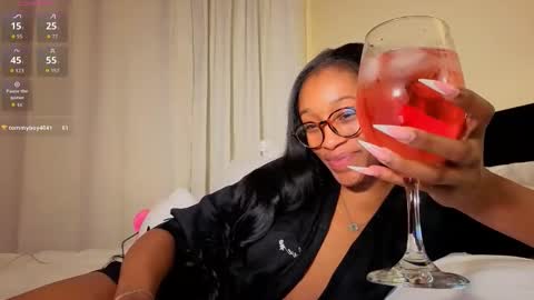 Snapshot of cutieeeva chatting on May 2026 01:32:02 AM cutieeeva online show from May 2026 01:32:02 AM