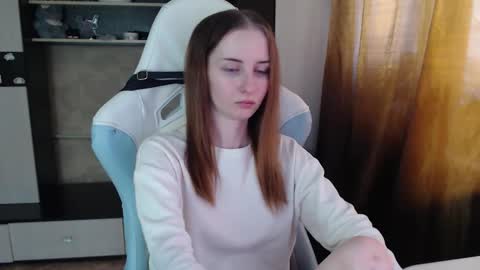 Cutti Crystal online show from March 2026 03:12:01 AM