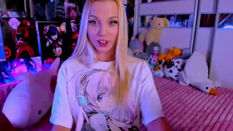 Snapshot of cuttie_ponyy chatting on December 2024 09:31:02 PM Nora online show from December 2024 09:31:02 PM