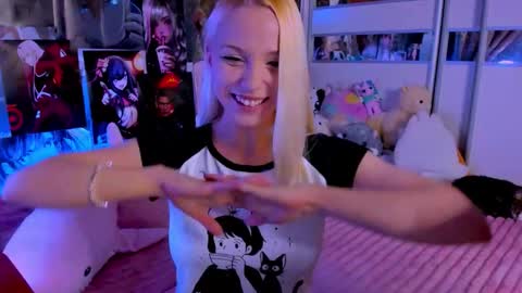 Nora online show from March 2026 09:18:02 PM