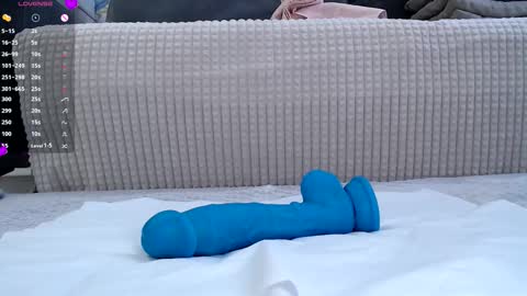 Lucy online show from September 2025 08:03:02 AM