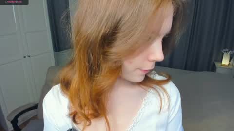 Snapshot of cuty_petite chatting on July 2026 05:36:02 AM Anne online show from July 2026 05:36:02 AM