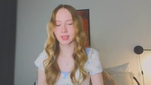 Snapshot of cuute_angell chatting on June 2026 05:11:02 PM Virginia See you on Sunday online show from June 2026 05:11:02 PM