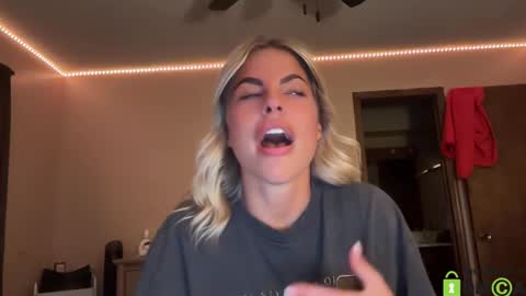 Snapshot of cxbraj chatting on February 2026 02:40:02 AM cxbraj online show from February 2026 02:40:02 AM