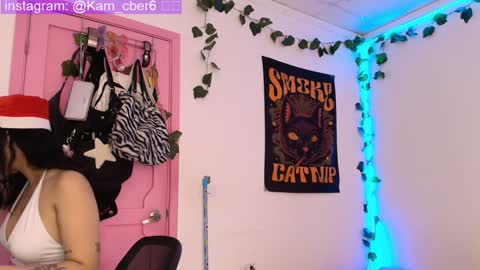 Camila online show from December 2024 05:16:01 PM