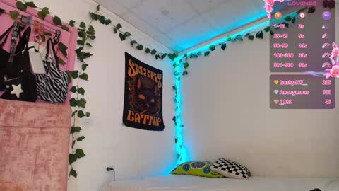 Camila online show from January 2025 07:55:01 PM