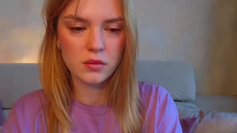 Im Emi streaming with my friend Reyna today online show from March 2026 02:53:02 PM