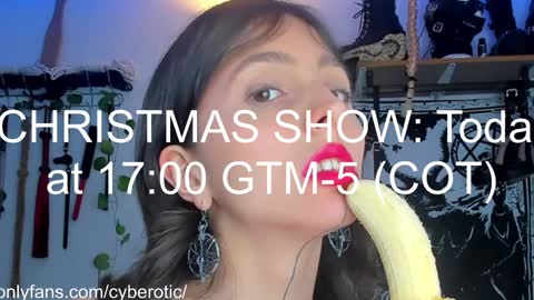 Sophia - Independent model online show from December 2024 07:02:02 PM