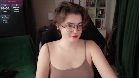 Helen Blossom online show from December 2024 10:47:02 PM