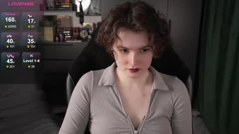 Helen Blossom online show from April 2026 01:11:01 PM