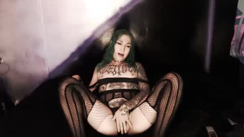 Nikki online show from March 2025 11:09:02 PM