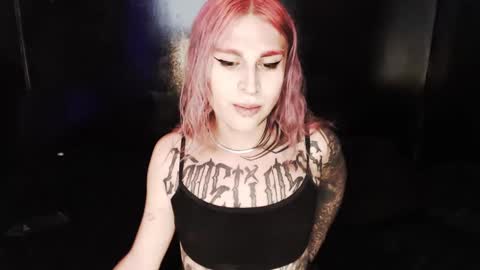 Nikki online show from October 2025 10:29:02 PM