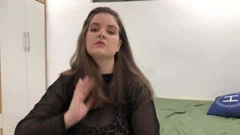 Cynthia online show from May 2026 09:25:01 AM