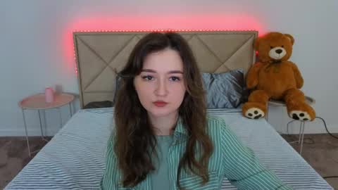 Snapshot of cyrenaluxe chatting on May 2026 05:45:02 AM Cyrena online show from May 2026 05:45:02 AM