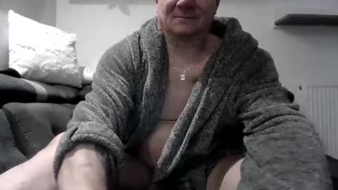 Snapshot of czerbis chatting on December 2024 10:57:02 PM czerbis online show from December 2024 10:57:02 PM