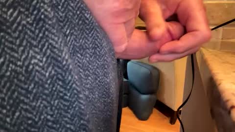 d1075 online show from November 2025 04:18:02 PM