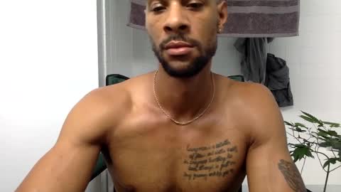 Snapshot of d33d667696 chatting on October 2025 04:52:01 AM Dday2 online show from October 2025 04:52:01 AM