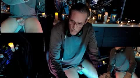 Snapshot of d_j_strokes chatting on March 2026 08:17:01 PM Dave online show from March 2026 08:17:01 PM