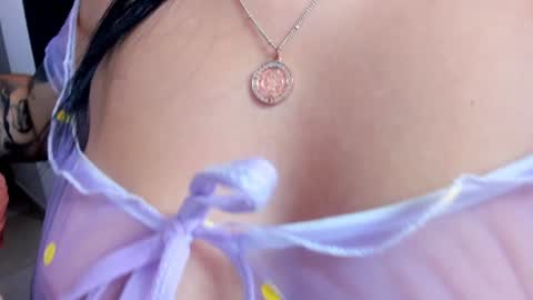 Snapshot of daahanna_ chatting on February 2025 01:44:01 AM Ailyn online show from February 2025 01:44:01 AM