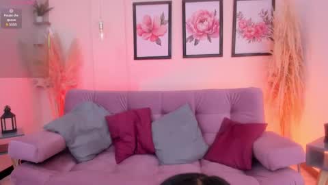 Daniela  online show from September 2025 11:59:01 AM