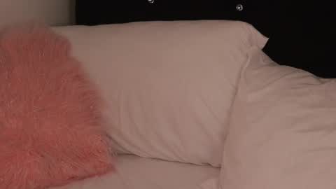 Snapshot of daarlene chatting on December 2024 05:58:02 AM Darlene online show from December 2024 05:58:02 AM