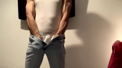 Jewbb online show from April 2026 09:39:33 PM