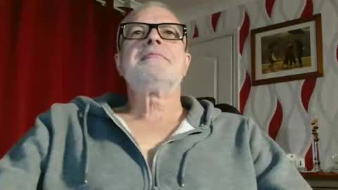 Brian ... online show from September 2025 08:01:01 PM