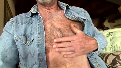 Snapshot of daddy_cowboy2 chatting on April 2026 09:41:02 PM daddy_cowboy2 online show from April 2026 09:41:02 PM