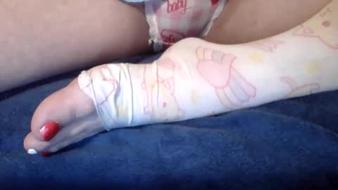 Snapshot of daddysgirlava chatting on November 2025 04:22:01 AM Ava Angel online show from November 2025 04:22:01 AM