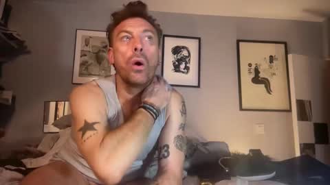 daddyswede23 online show from February 2026 05:01:01 AM