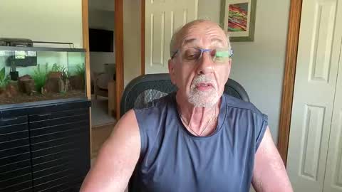 Snapshot of daddyweis chatting on May 2026 03:30:02 PM daddyweis online show from May 2026 03:30:02 PM