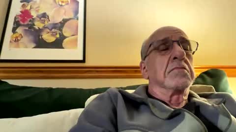 Snapshot of daddyweis chatting on May 2026 06:56:02 PM daddyweis online show from May 2026 06:56:02 PM