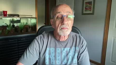Snapshot of daddyweis chatting on June 2026 11:18:02 PM daddyweis online show from June 2026 11:18:02 PM