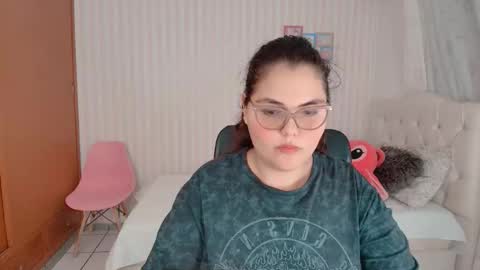 Snapshot of daeneryslove_doll chatting on September 2025 04:03:01 AM daeneryslove_doll online show from September 2025 04:03:01 AM