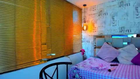 dafne_20 online show from October 2025 07:58:02 PM