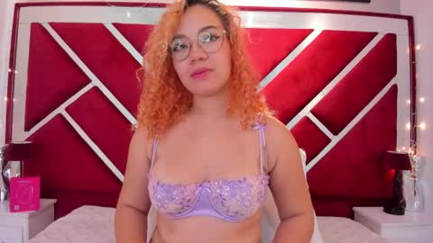 dafne__fire online show from January 2026 12:21:01 PM