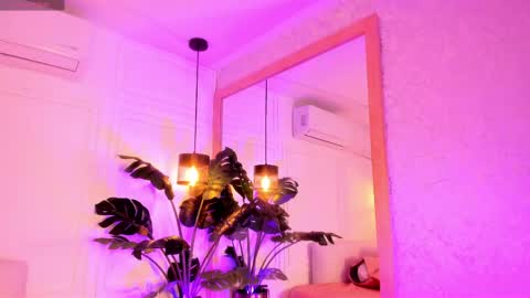 dafne_hillss online show from April 2026 11:16:01 AM